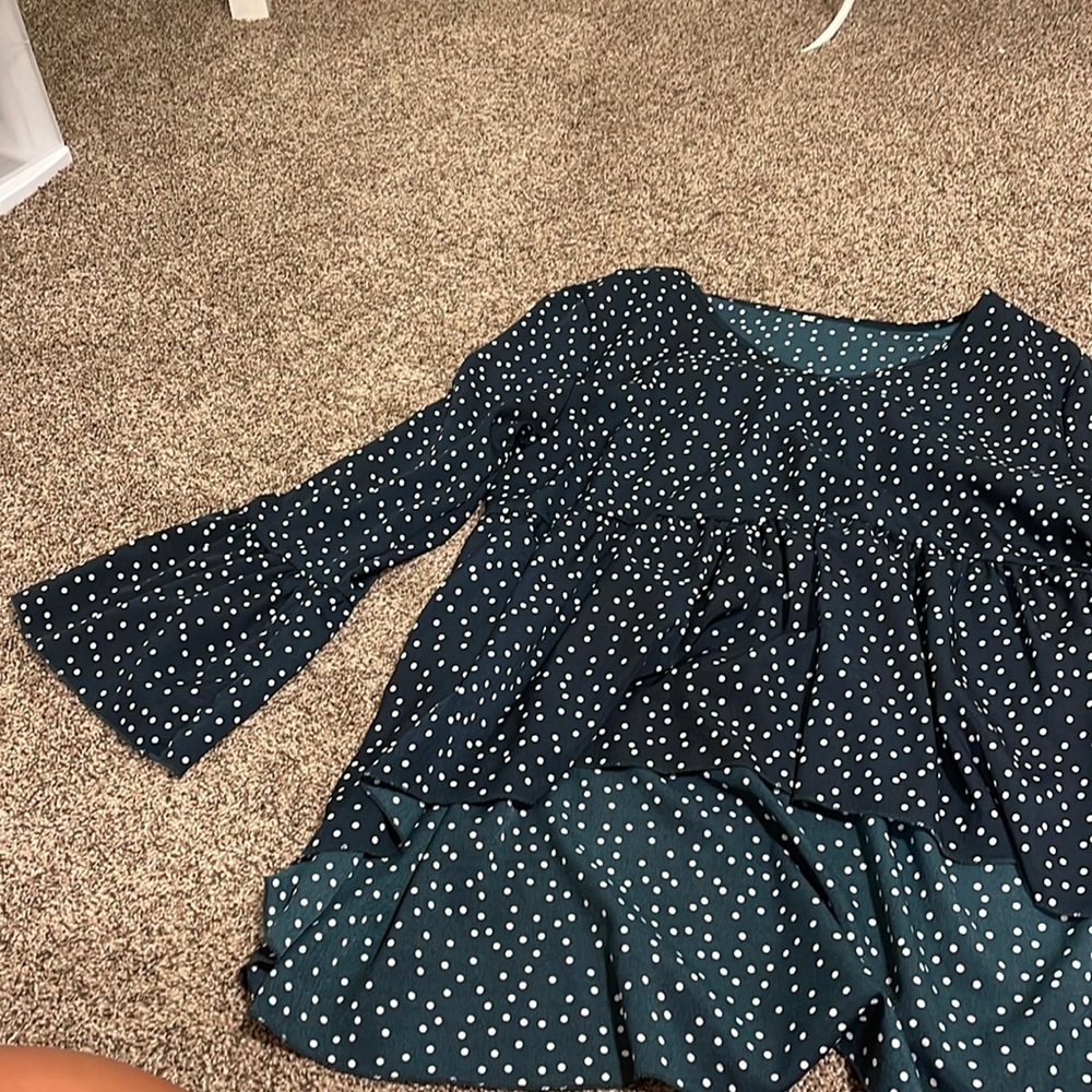 Thin tapered deep green blouse!